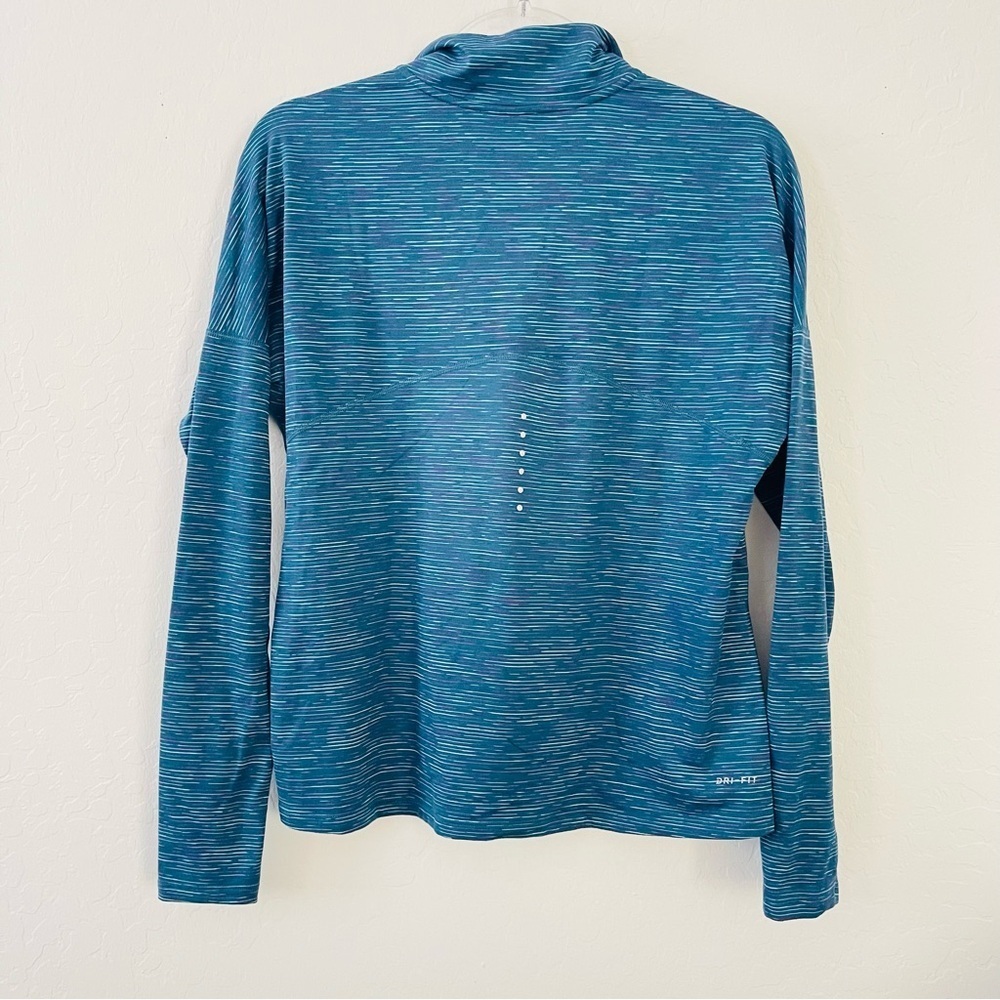 Women’s Nike Teal/ Blue Quarter-Zip Pullover - Picture 2 of 8